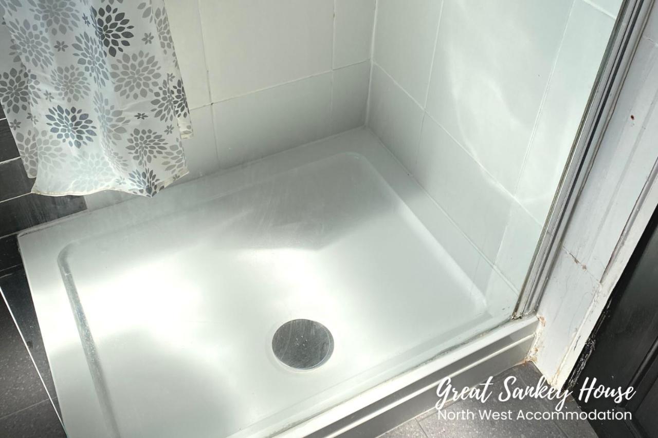 Great Sankey Serviced Accommodation Γουόρινγκτον Εξωτερικό φωτογραφία